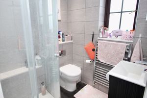 En-Suite- click for photo gallery